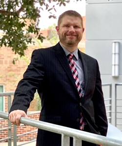 Dr. Chris Summerlin's Headshot