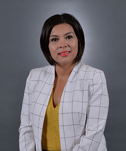 Mayra Carbajal-Levy's Headshot