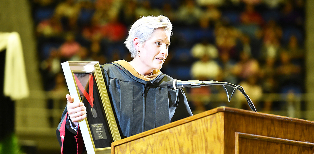 UIW's 2019 alumni of distinctions thanks the University and the crowd