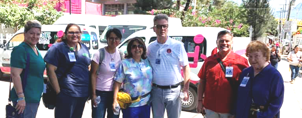 Members of the UIW Oaxaca Health Mission Trip stand and pose for a photo