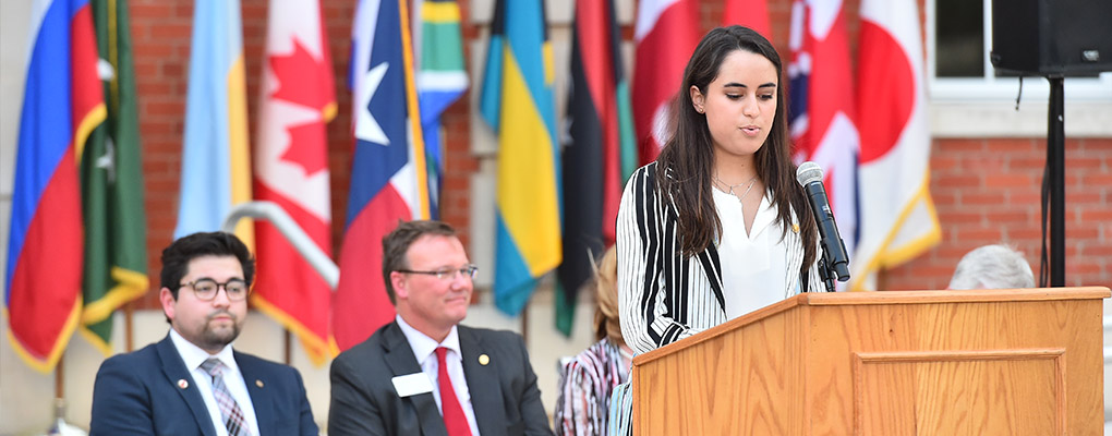 UIW SGA President speaks to new freshmen 