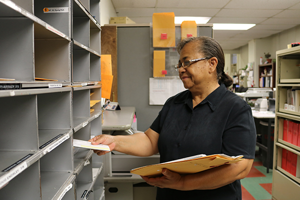 2016 unsung heroes of uiw dorothy mills