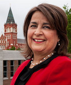 A headshot of Dr. Barbara Aranda Naranjo