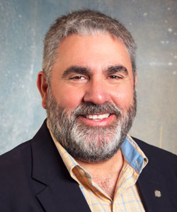 Dr. Javier Clavere